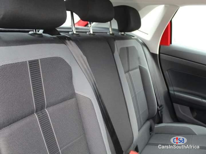 Volkswagen Polo 1.2 Automatic 2017 - image 4