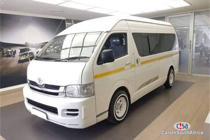 Toyota HiAce 2.5 Manual 2018 - image 4