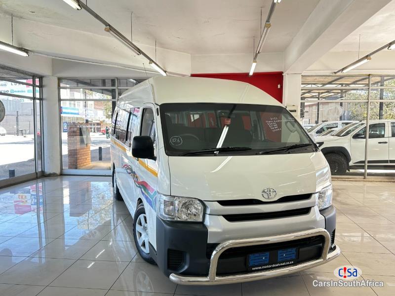 Toyota Quantum 2.5 Sesfikile 16 Seater Bank Repossessed Car Manual 2020 - image 2