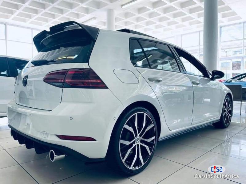 Volkswagen Golf 2.0 GTI Automatic 2019 - image 4