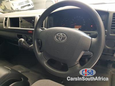 Toyota Quantum 2.5L D4D GL Manual 2017 - image 10