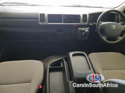 Toyota Quantum 2.5L D4D GL Manual 2017 - image 11