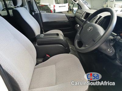 Toyota Quantum 2.5L D4D GL Manual 2017 - image 9