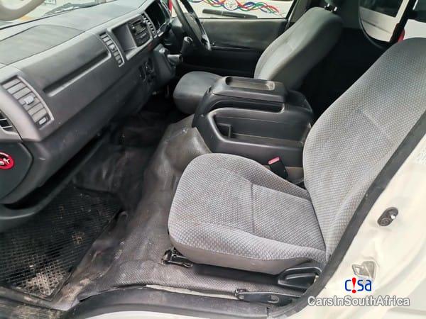 Toyota Quantum 2.5 GL ( You +27 685845776 Manual 2016 - image 5