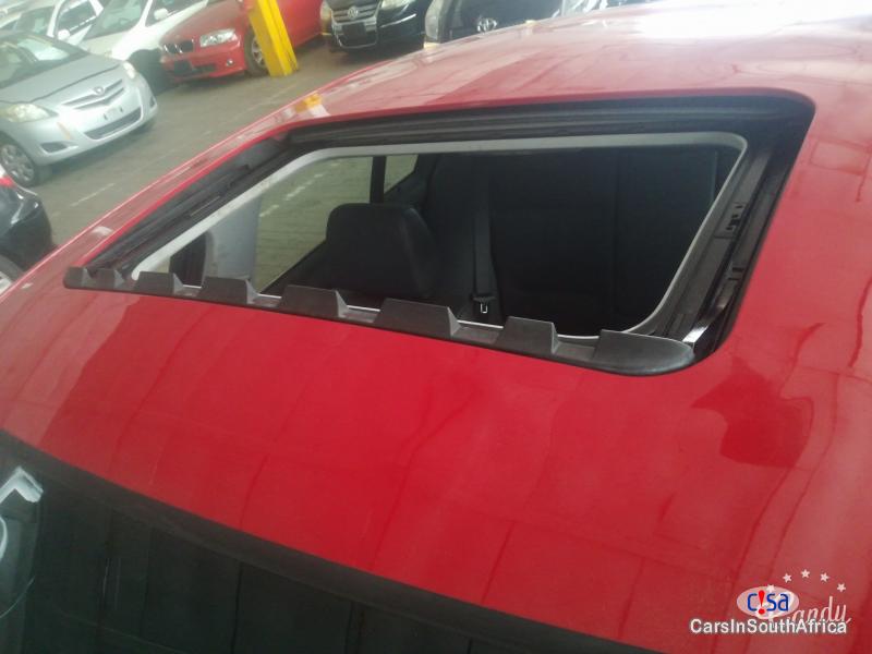 BMW 3-Series Automatic 2010 - image 2