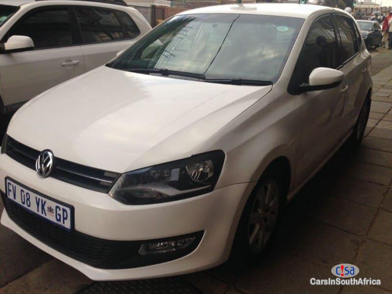 Pictures of Volkswagen Polo 1.6 Comfort-line Manual 2010