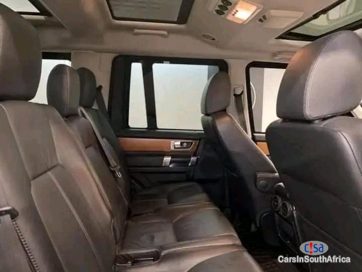 Land Rover Discovery 3.0 Automatic 2012 - image 6