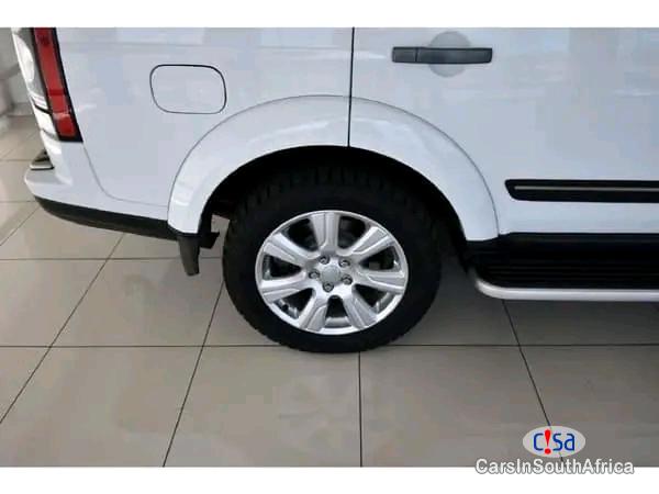Land Rover Discovery 3.0 Automatic 2015 - image 4