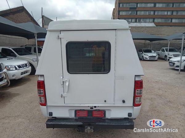 Ford Ranger 2.2 Manual 2017 - image 2