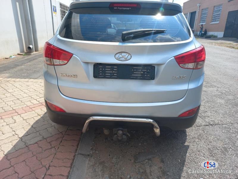 Hyundai ix35 2.0 Automatic 2013 - image 2