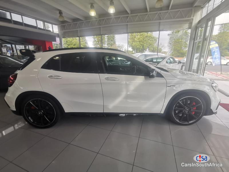Mercedes Benz GL-Class 2.0 Automatic 2021 - image 3