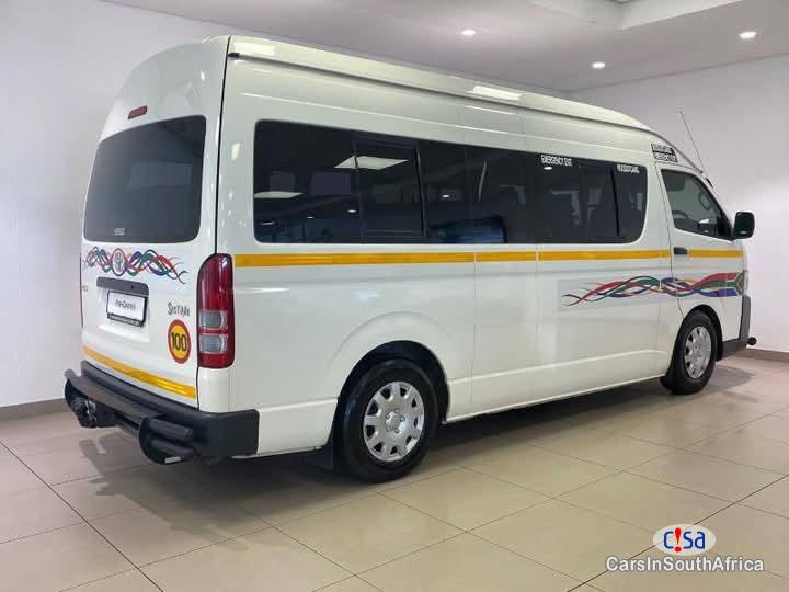 Toyota HiAce Toyota Quantum 2.5D-4D Ses´fikile 16-Seater Bus Manual 2023 in South Africa