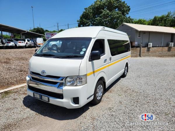 Toyota Quantum 2 5 0671651564 Manual 2014 - image 2