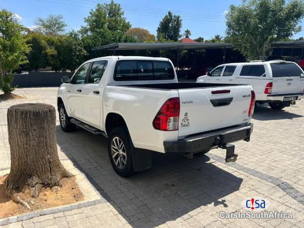 Toyota Hilux 2 8 0671651564 Manual 2017 in Free State - image