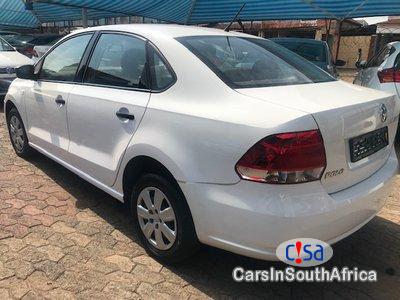 Volkswagen Polo 1 4 0671651564 Manual 2013 - image 3