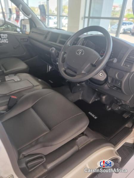 Toyota Quantum BANK REPO 2.5D4D SES´FIKILE Manual 2020 - image 9