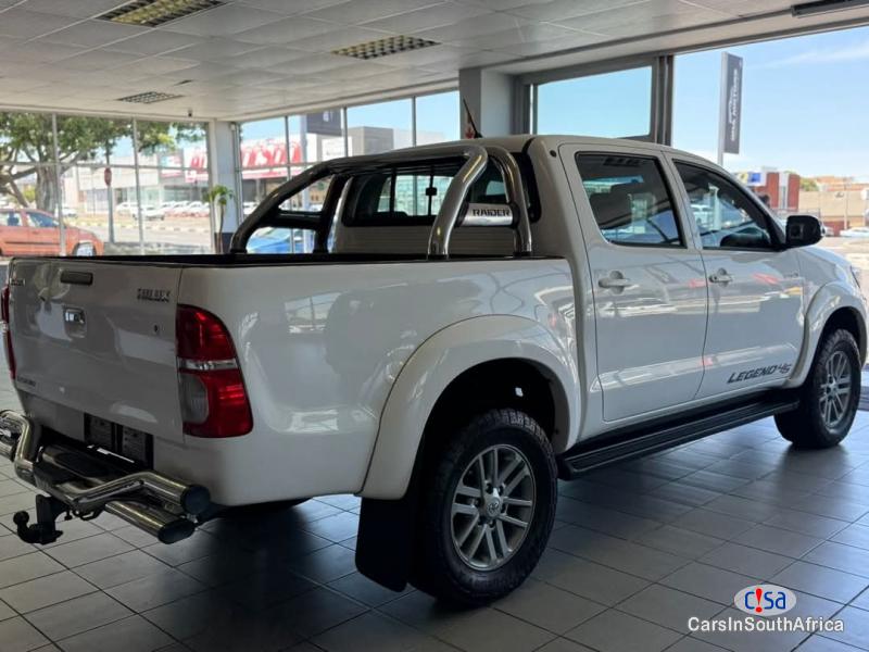 Toyota Hilux 3.0 D-4D Legend 45 Manual 2015