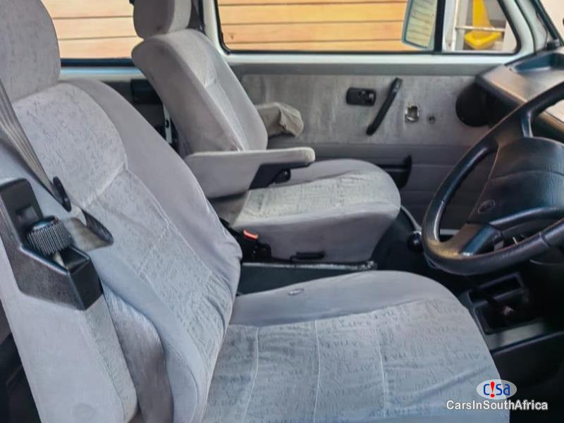 Volkswagen Microbus 0783349415 Manual 2002 in South Africa
