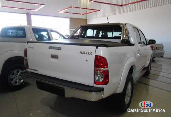 Toyota Hilux 3.0 Manual 2015 - image 4
