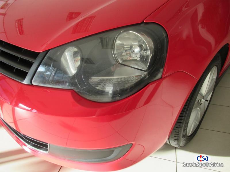 Volkswagen Polo 1.6 Manual 2014 - image 2