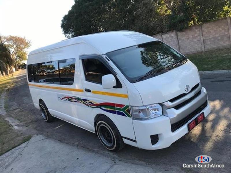 Toyota Quantum 2.5 Manual 2013 - image 2