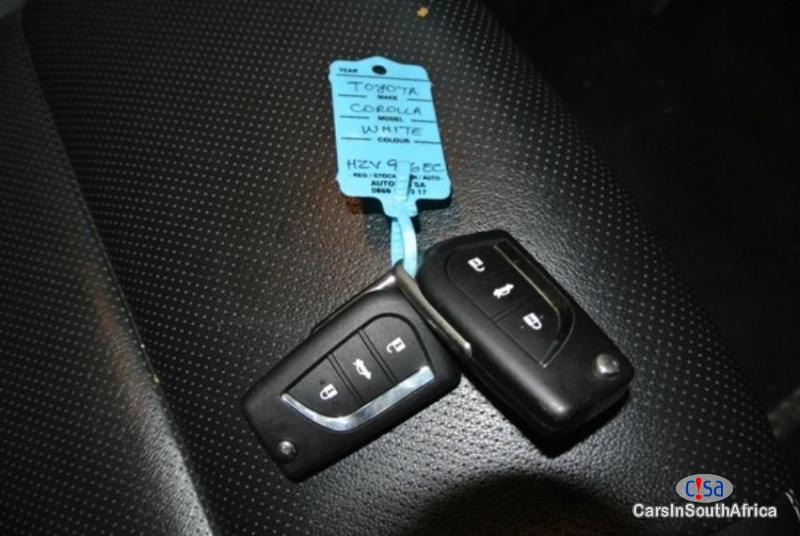 Toyota Corolla Manual 2017 - image 9