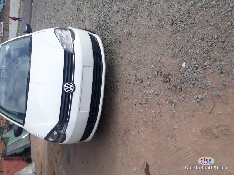 Volkswagen Polo 1.6 Manual 2014 - image 4