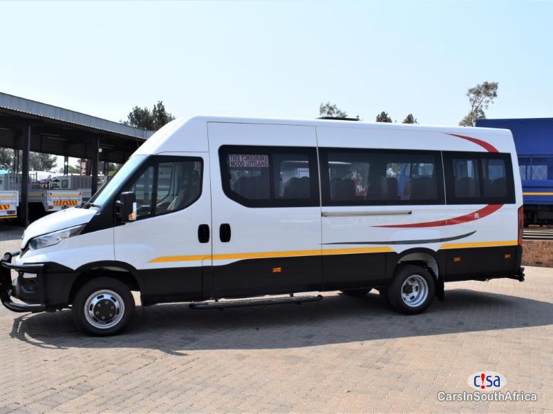 Iveco 35 2.0 Manual 2021 - image 4