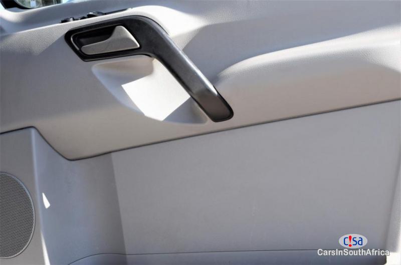 Mercedes Benz 5.2 Manual 2018 - image 11