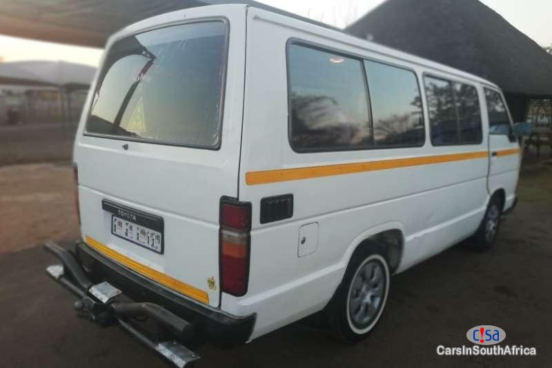 Toyota HiAce 2.2 Manual 2007 - image 10