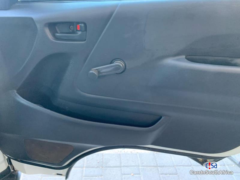 Toyota Quantum 2.5 Manual 2019 - image 4