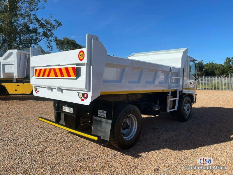 Toyota 5.2 Manual 2013 in Mpumalanga