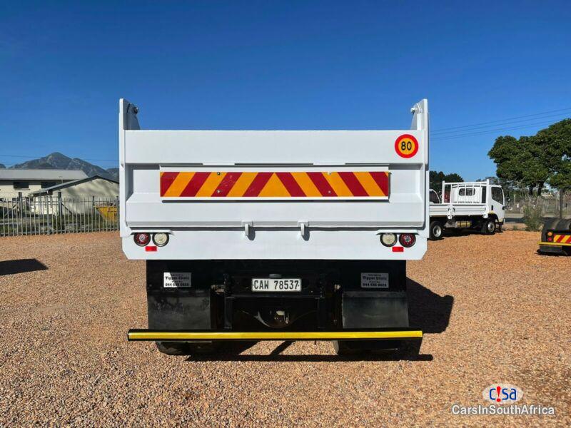 Toyota 5.2 Manual 2013 in South Africa