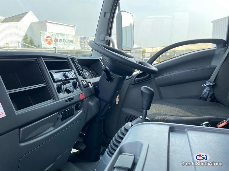 Isuzu 5.2 Automatic 2022 - image 16