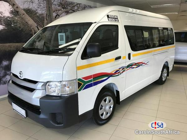 Toyota Quantum 2.5D-4D 16 Seater Manual 2016 - image 2