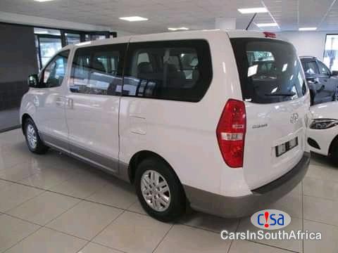 Hyundai H-1 Manual 2011 - image 4