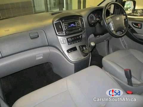 Hyundai H-1 Manual 2011 - image 5
