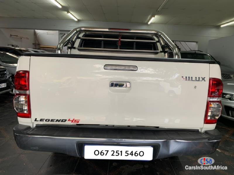 Toyota Hilux 3.0 D4D 4X4 AUTO 067 251 5460 Automatic 2014 - image 5