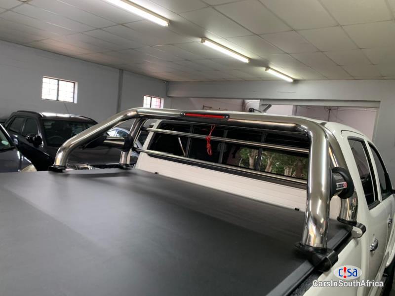 Toyota Hilux 3.0 D4D 4X4 AUTO 067 251 5460 Automatic 2014 - image 7