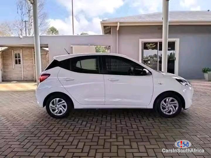 Hyundai i10 2023 Hyundai Grand I10 1.0 Fluid 067 251 5460 Manual 2023 in Free State