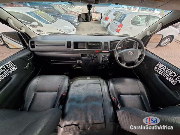 Toyota Quantum 2.5 D-4D Sesfikile 16-seat Manual 2020 in South Africa