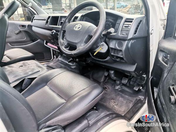 Toyota Quantum 2.5 D-4D Sesfikile 16-Seat Manual 2020 - image 4