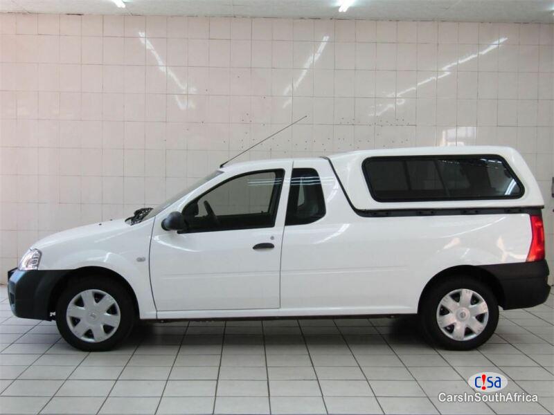 Nissan NP200 Manual 2015 - image 2