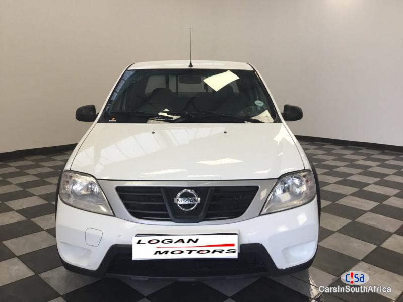 Pictures of Nissan NP200 Manual 2010