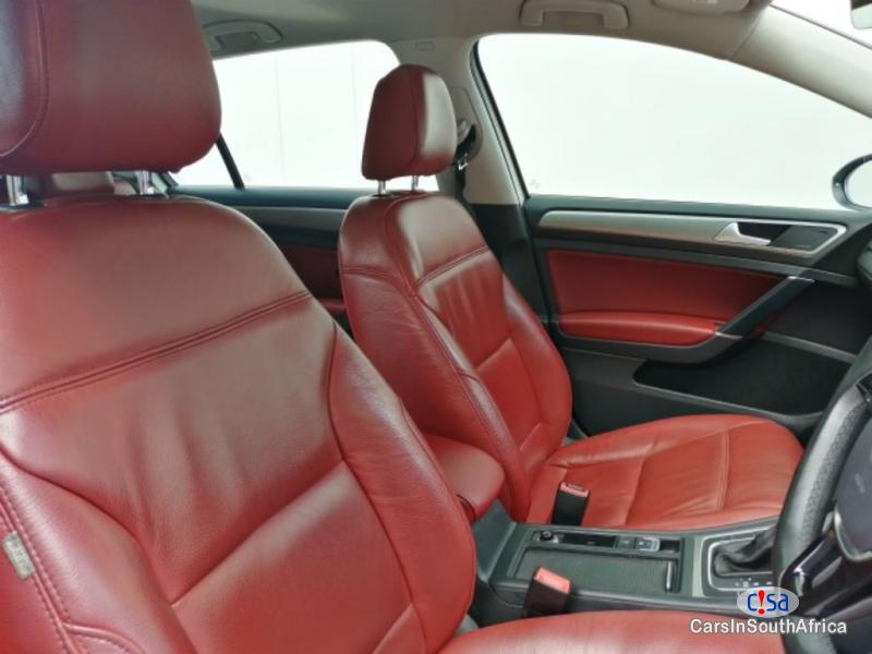 Volkswagen Golf Automatic 2017 in Eastern Cape - image