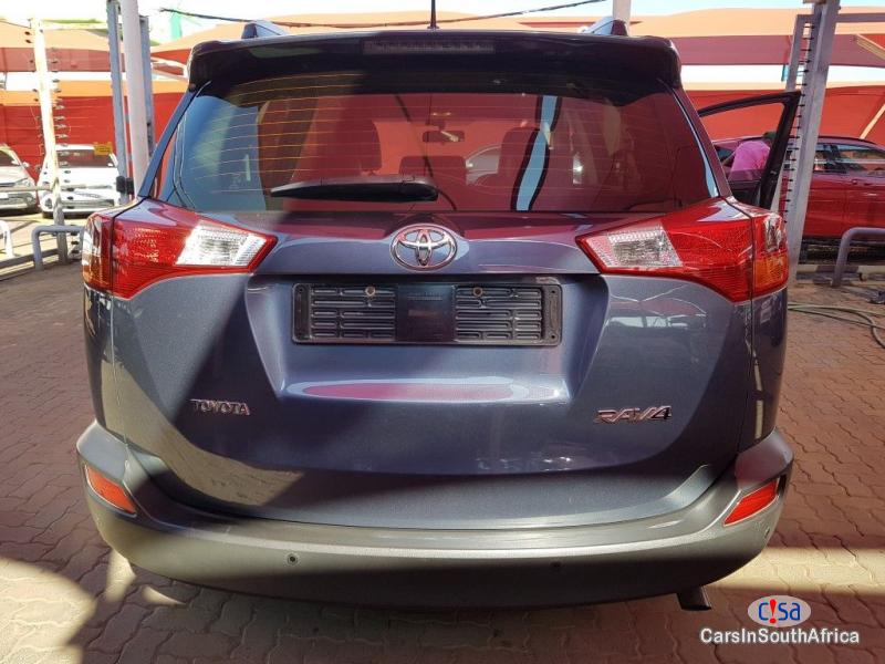 Toyota RAV-4 Automatic 2015 - image 3