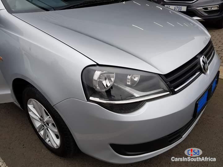 Volkswagen Polo 1400 Manual 2015 - image 12