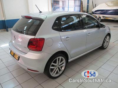 Volkswagen Polo Manual 2015 - image 2