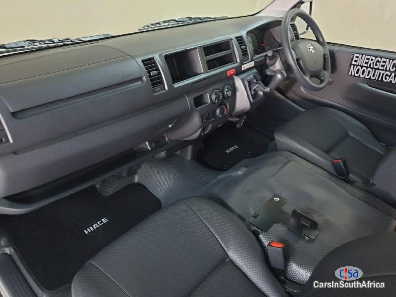 Picture of Toyota Quantum 2.5D4D SESIFIKIRE...0679505805 Manual 2021 in South Africa