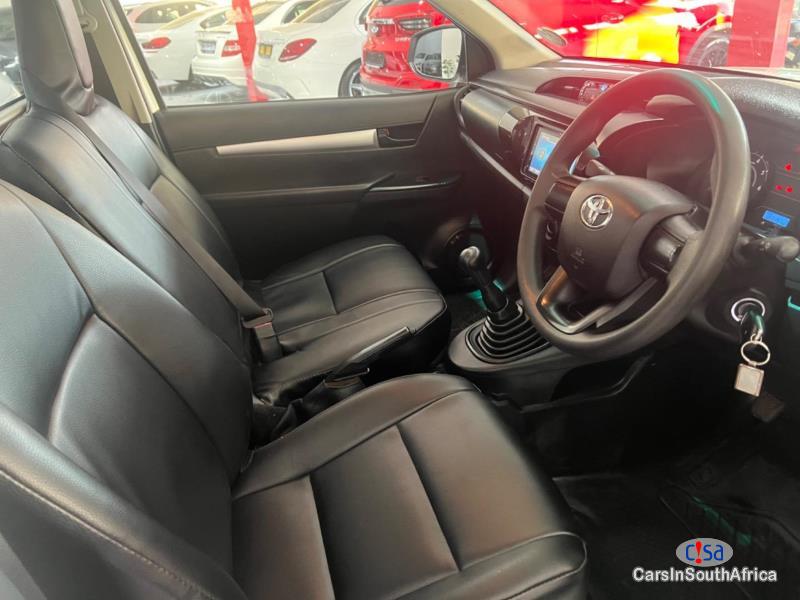 Picture of Toyota Hilux 2.4GD6..0679505805 Manual 2017 in Gauteng